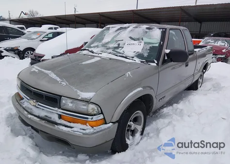 2000 Chevrolet S-10 Ls z USA, uszkodzony, nr VIN 1GCCS19W6Y8217215